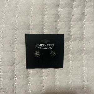 Simply Vera Vera Wang Black Stud Earrings- NWT!